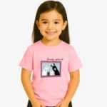 Camiseta niña Family portrait (rosa claro) (delante)